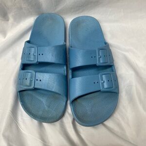 Freedom Moses Amazonia light blue two band Slides Size 38/39
